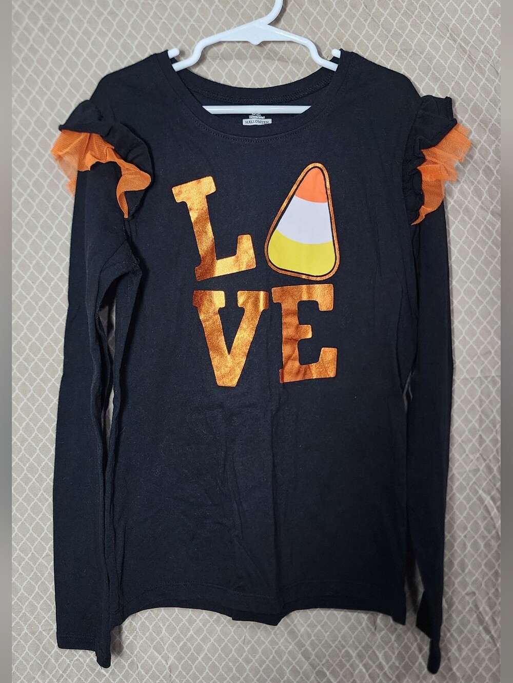 Celebrate Halloween 'Love' Black Long Sleeve Tshirt Girls Large Used